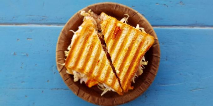 Peynir: hindi, peynir ve roka ile Sıcak sandviç