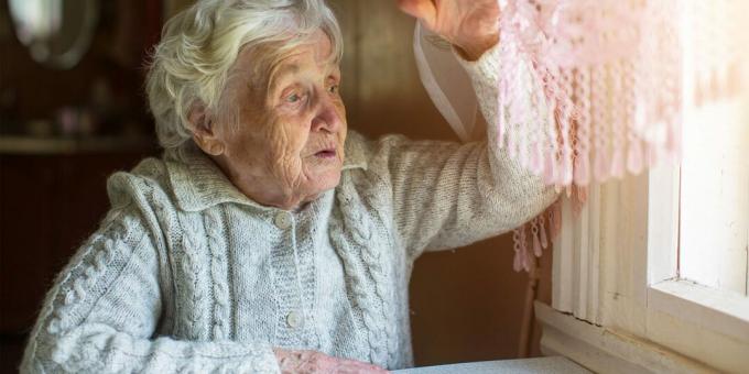yaşlıların günlük yaşamlarını düzenlemelerine yardımcı olma: düşük ışık sorununu çözme