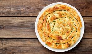 Banitsa - Bulgar peynirli börek