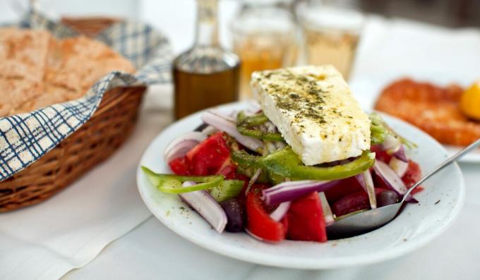 Klasik Yunan Salatası