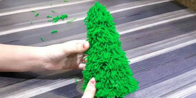 İpliklerden bir Noel ağacı nasıl yapılır