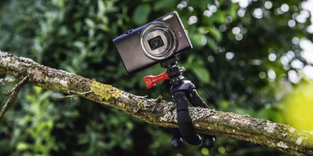 Yeni yıl gecesi bir arkadaşınıza ne vermek: Kameranın kullandığı tripod