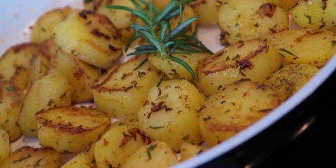 Kızarmış patatesler - lezzetli ve ucuz