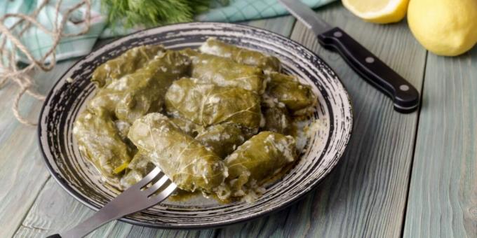 Limon soslu Yunan dolma