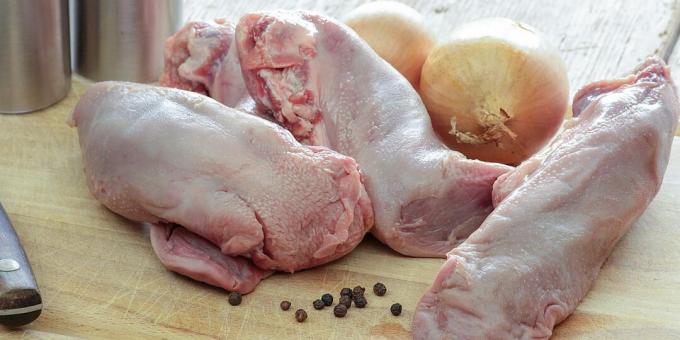 Domuz dili nasıl ve ne kadar pişirilir: taze domuz dili