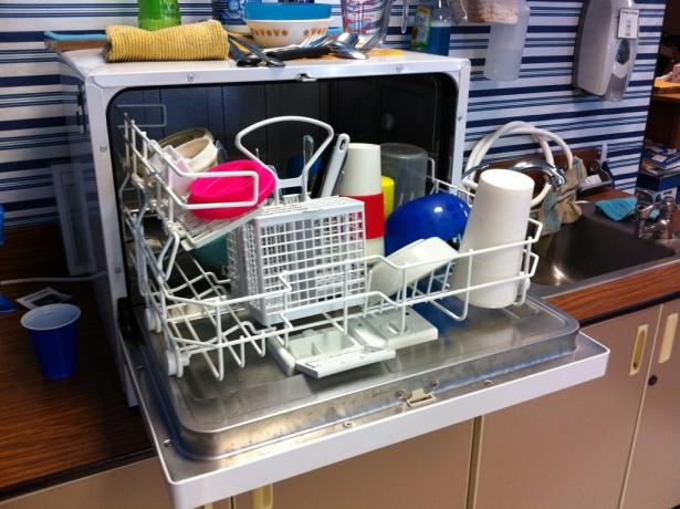 Yıkama plastik: bulaşık makinesi nasıl kullanılır