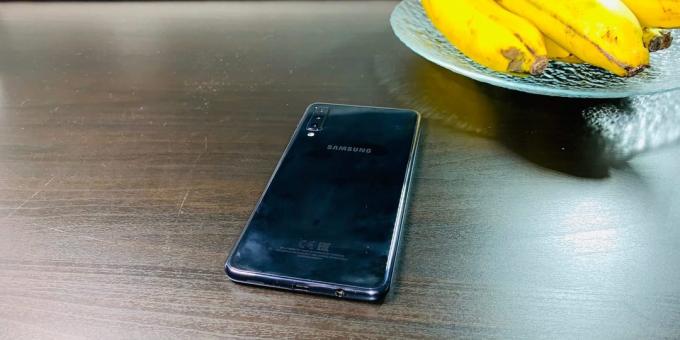Samsung Galaxy A7: Genel görünüm