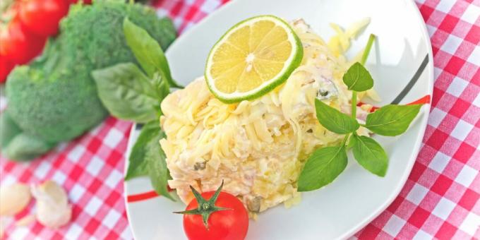 Jambon ve mantarlı salata