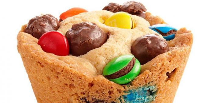 lezzetli kurabiye tarifleri: Cupcakes M & M ile