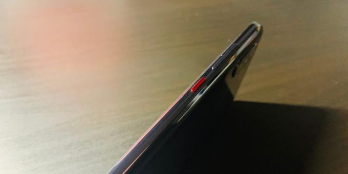 Xiaomi Mi 8 Pro: Güç Düğmesi