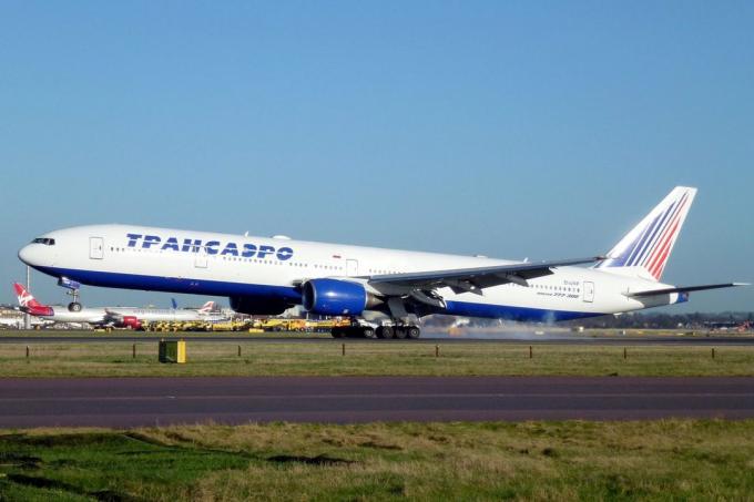 Şirketin 777-300 Boeing "Transaero"