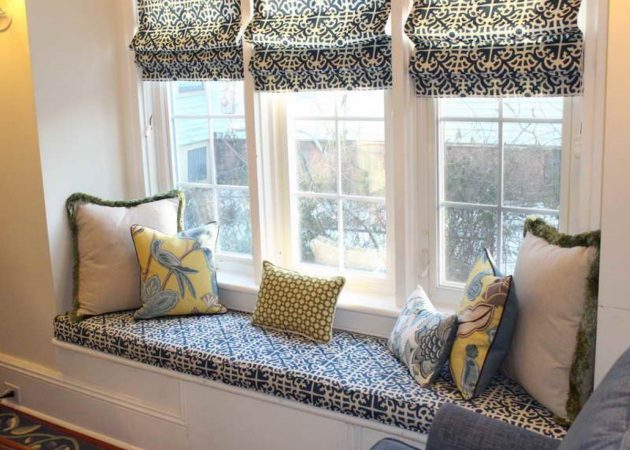 Küçük yatak odası: pencere pervazına kullanmak