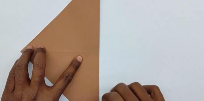nasıl bir zarf katlama kağıt kare yapmak için