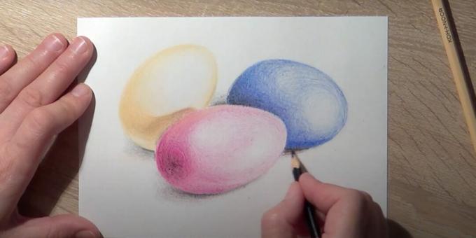 Yumurtanın üzerini boyayın ve gölgeyi boyayın