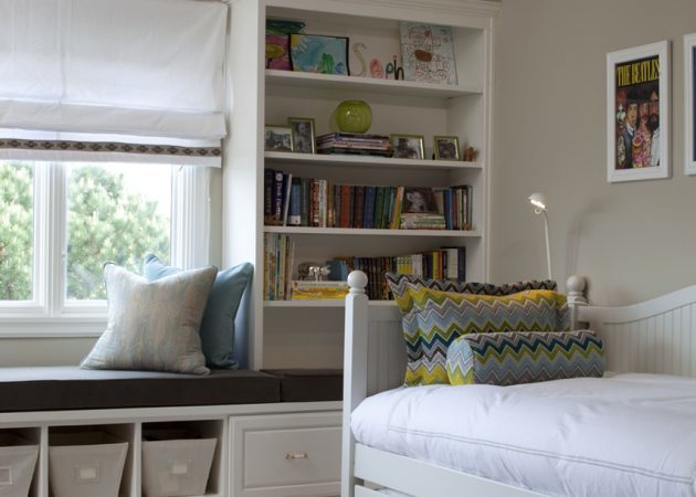 Küçük yatak odası tasarımı: perde seçmek