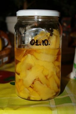 Limoncello pişirmek için nasıl - İtalyan limon likörü