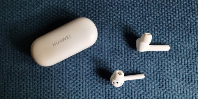 Huawei FreeBuds'un içine 3i 37 mAh piller takılı