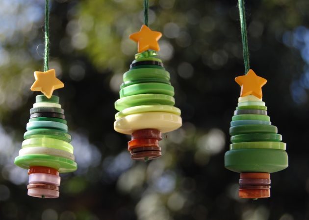 Bir Noel ağacı süsleyin: oyuncakları kendi elleriyle