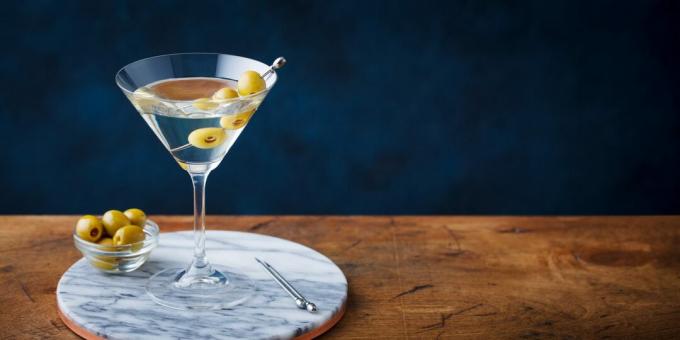 Alkollü kokteyller: "Dirty Martini"