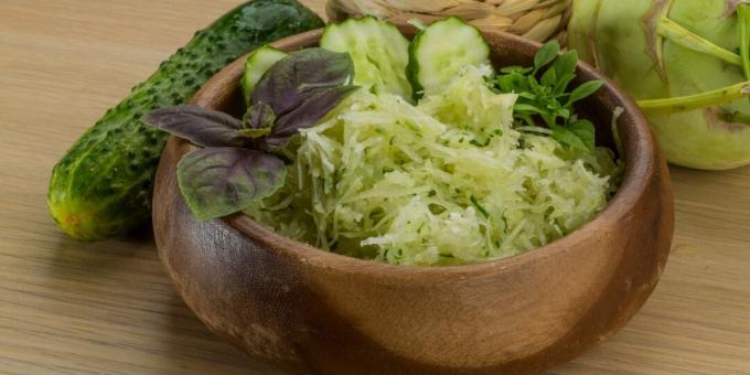 Salatalık ve alabaşlı yağsız salata