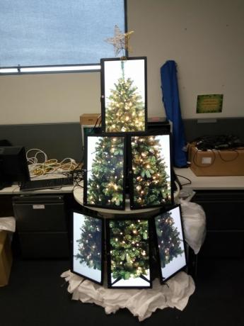 Monitörlerden Noel ağacı