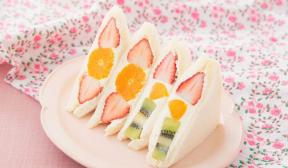 Mükemmel Japon Meyveli Sandviçler