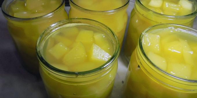 Kış için Squash: ananas suyu ile kabak