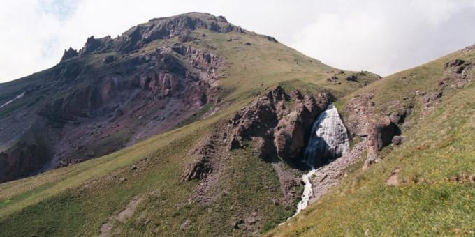 Kız örgü şelale ve pik Terskol bir gözlemevi: Elbrus alanında rahatlayın