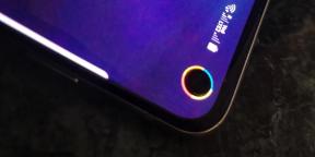 Enerji Halkası - selfie'si kamera Samsung Galaxy S10 etrafında pil gösterge