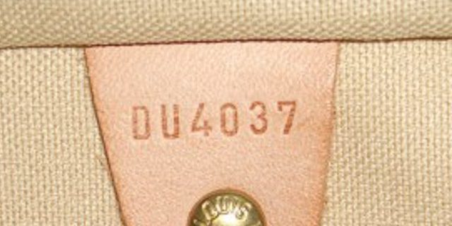 Orijinal ve sahte Louis Vuitton handbags: iç seri numarasını damgalı olmalıdır