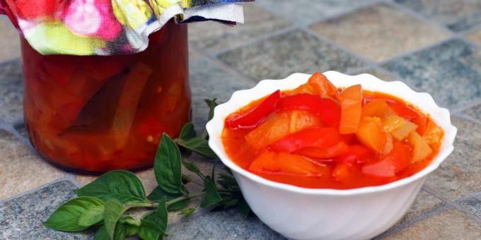 Leço Tarifler: dolmalık biber ve domates Klasik lecho
