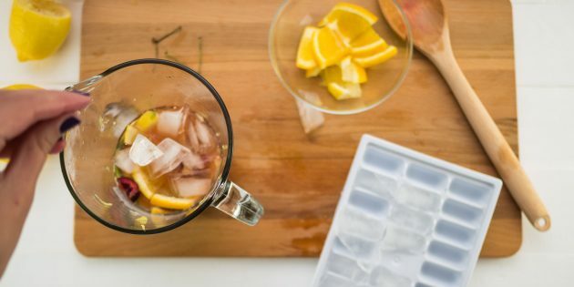 Vişneli limonata: buz ekleyin