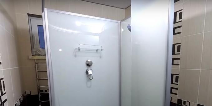 Kendin yap duş kabini kurulumu: orta panel donanımını takın